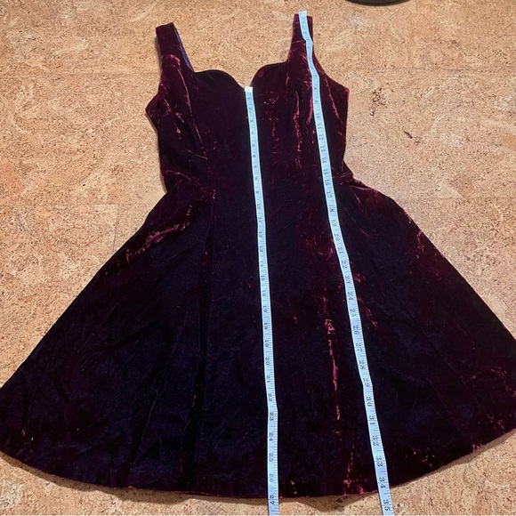 Jessica McClintock for Dillard’s Vintage Red Crushed Velvet Dress Sz 5/6 - Picture 11 of 17